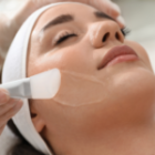 ¿Cada Cuánto Debo Hacerme un Peeling Facial?